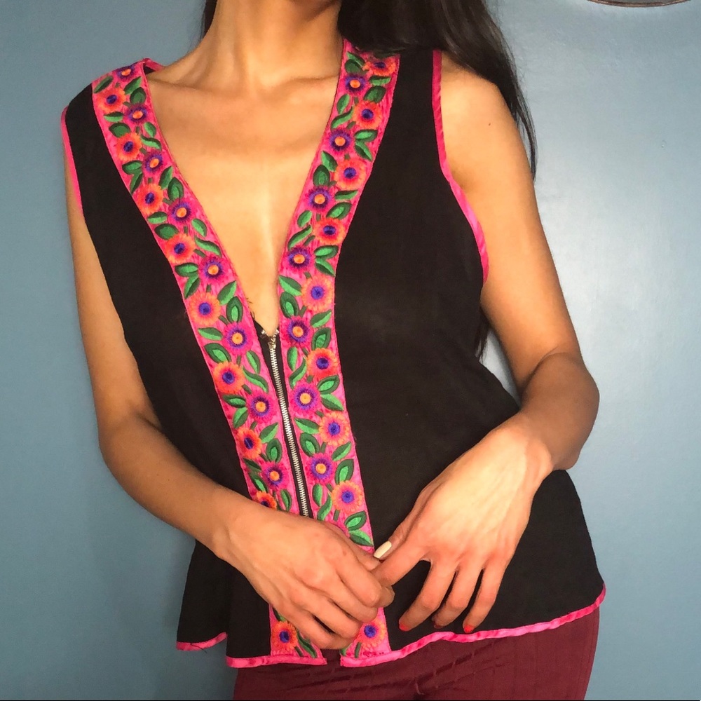 NWOT linen plunge vest